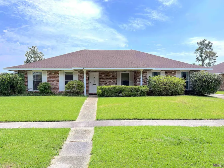 285 E Kirkley Pl, Baton Rouge, LA 70815 - #2