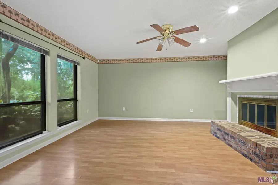 2431 Aubin Ln, Baton Rouge, LA 70816 - #2