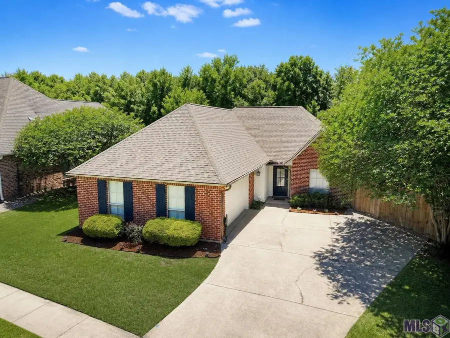 18440 Three Bars Dr, Baton Rouge, LA 70817 - #2