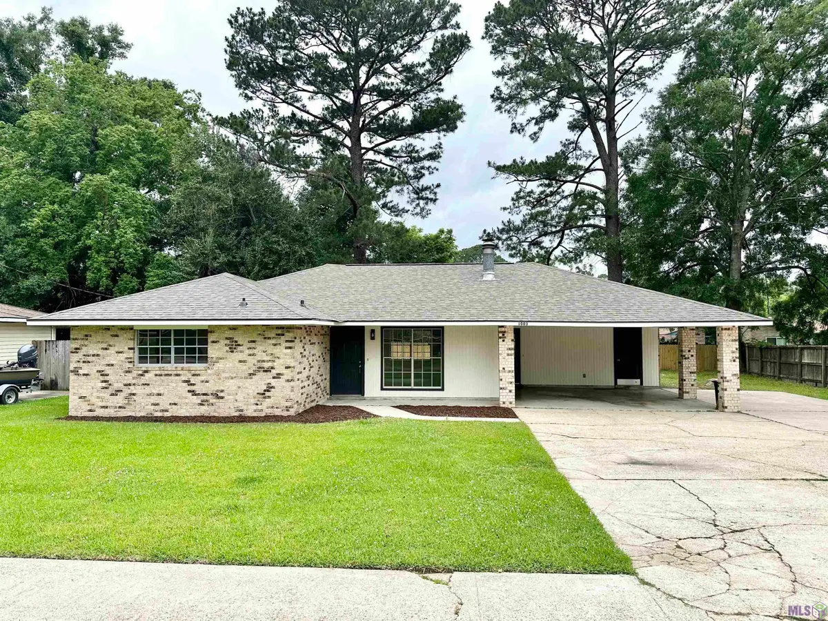 1003 S Augusta Ave, Gonzales, LA 70737 - #1