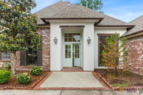 17222 Sweet Olive Ave, Baton Rouge, LA 70817