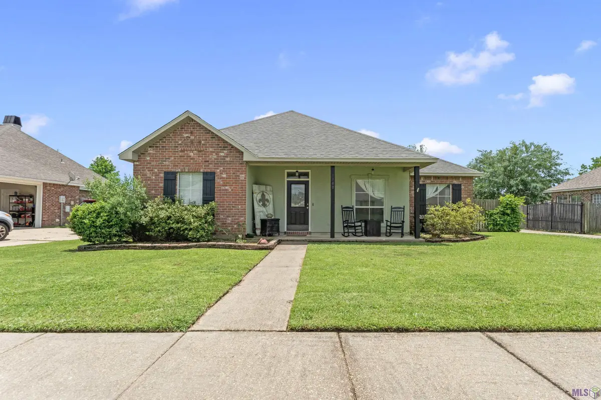 1300 Buffalo Hollow Ct, Zachary, LA 70791 - #1