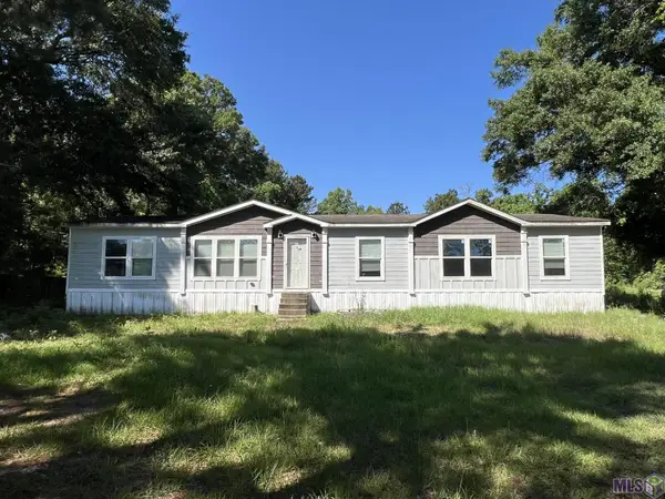 37985 Falcon Wood Dr, Denham Springs, LA 70706