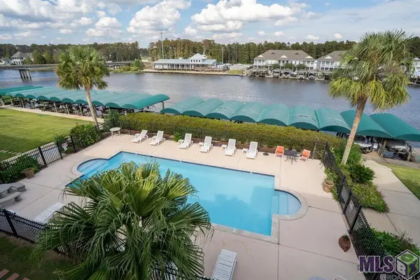 12430 River Highlands #W, St. Amant, LA 70774