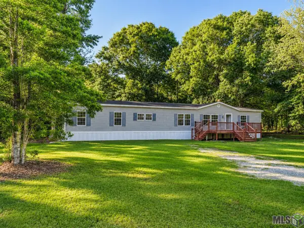 26181 Francis Drive, Abita Springs, LA 70420