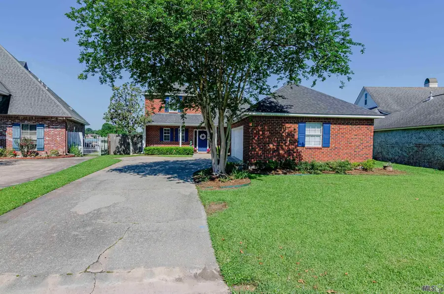 18424 Lakehaven Ct, Baton Rouge, LA 70817 - #2