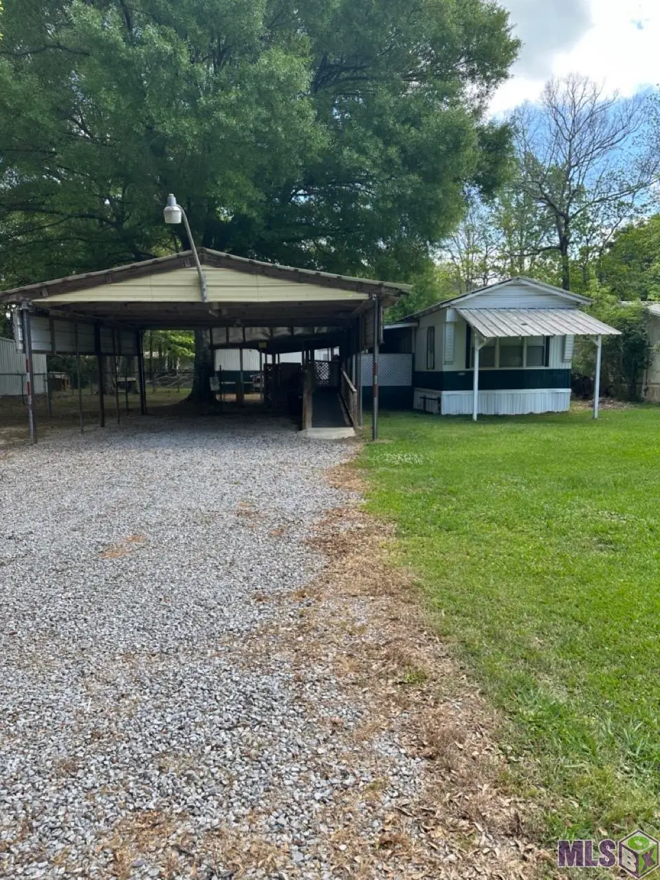15054 W Beaver Dr, Pride, LA 70770 - #1