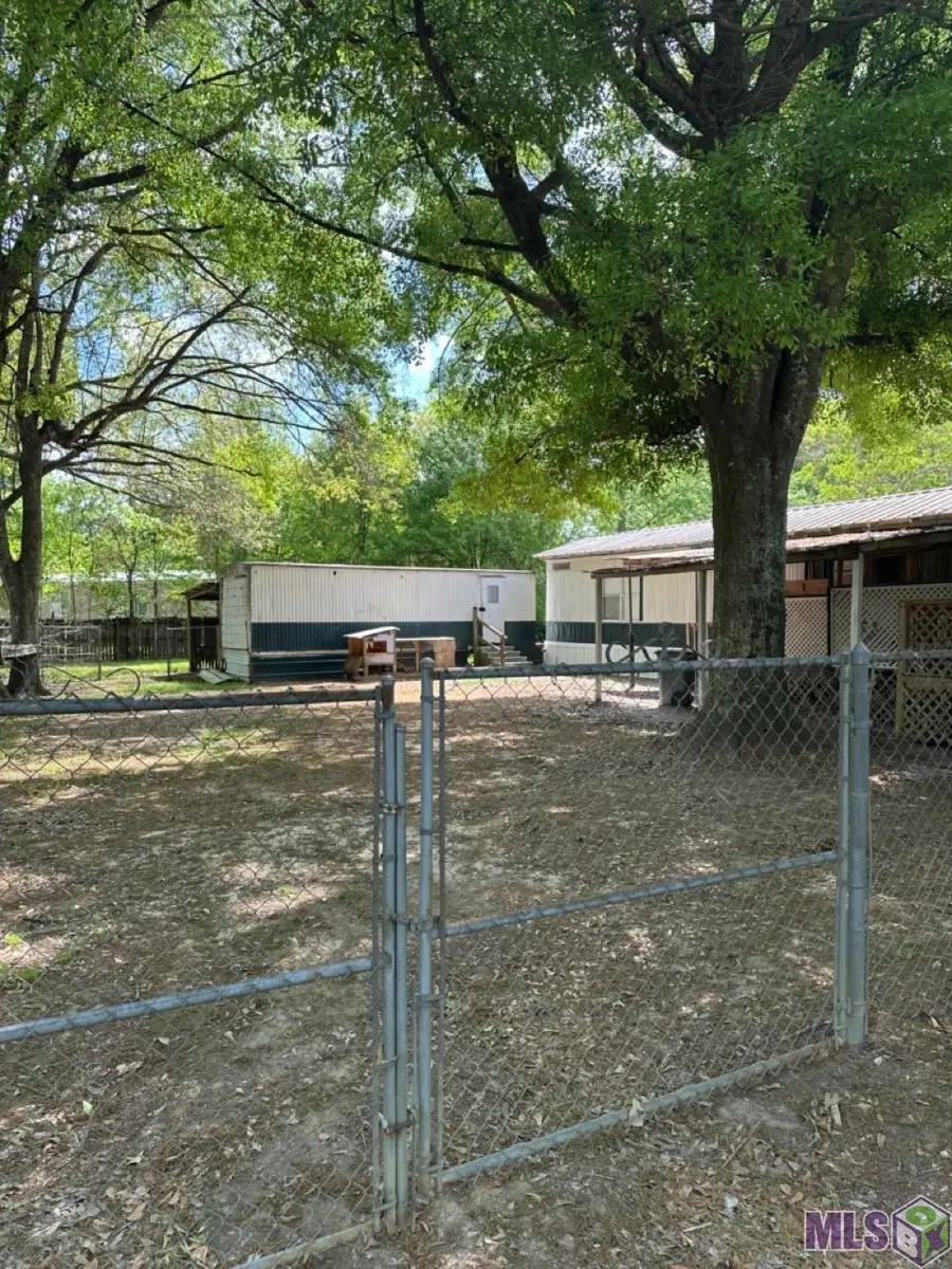 15054 W Beaver Dr, Pride, LA 70770 - #2