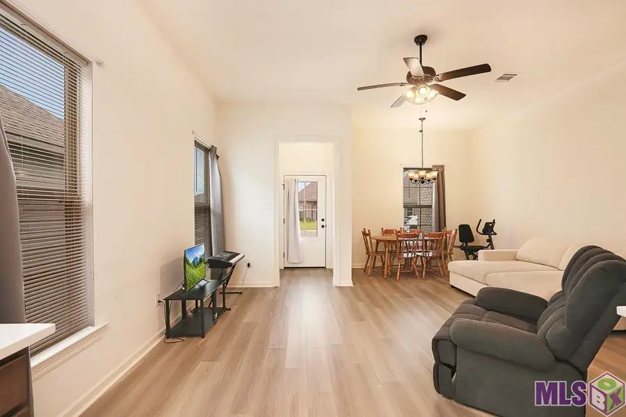 28427 Middlebrook Way, Denham Springs, LA 70726 - #3