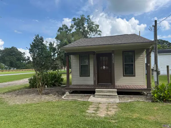 62825 Bayou Rd, Plaquemine, LA 70764