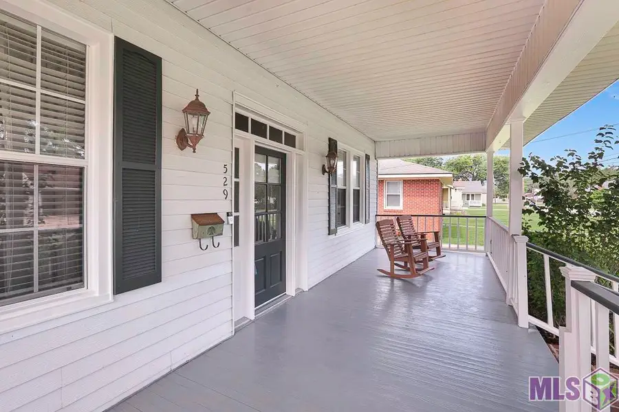 529 Maryland Ave, Port Allen, LA 70767 - #2