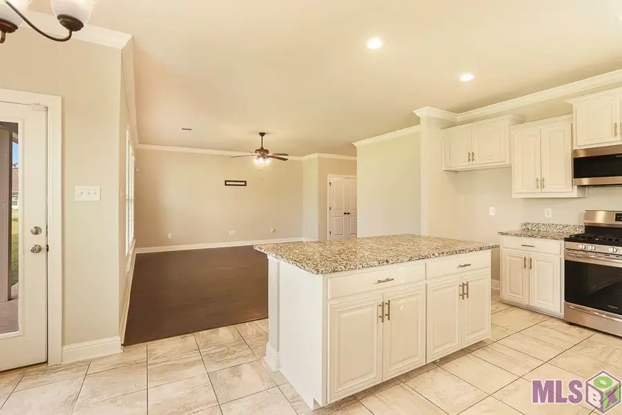 4757 Bayou Plantation Dr, Addis, LA 70710 - #3