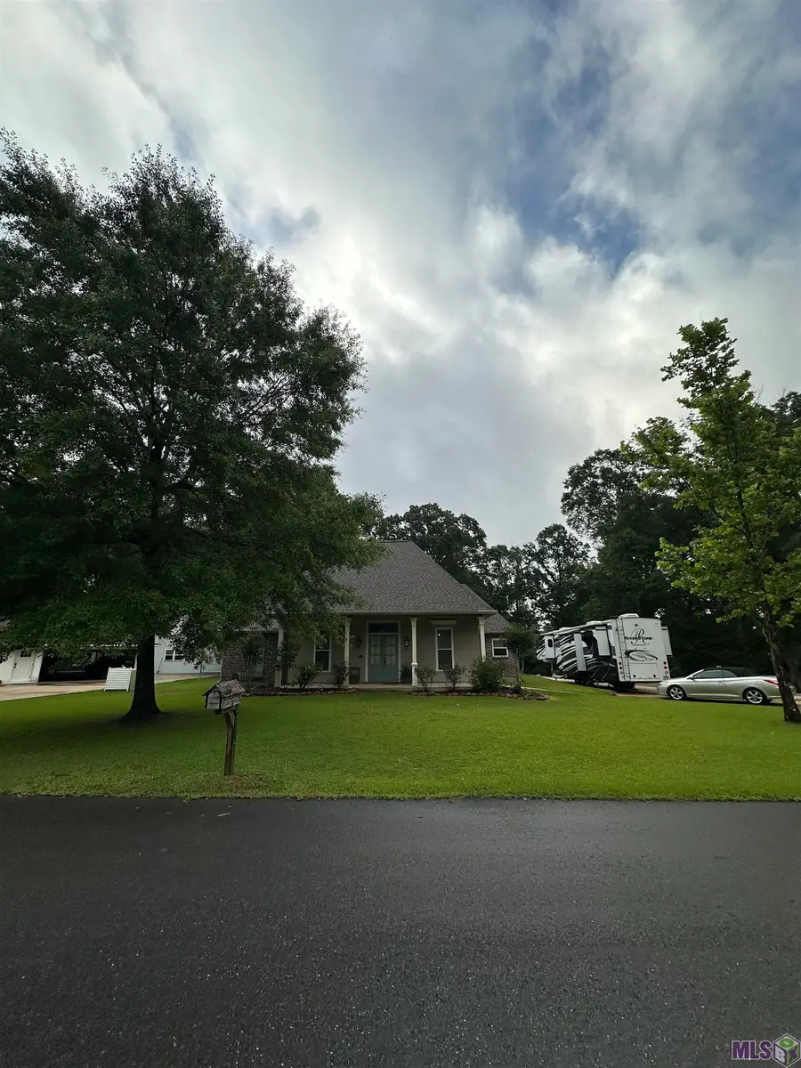 6542 Christopher Ave, Greenwell Springs, LA 70739 - #3