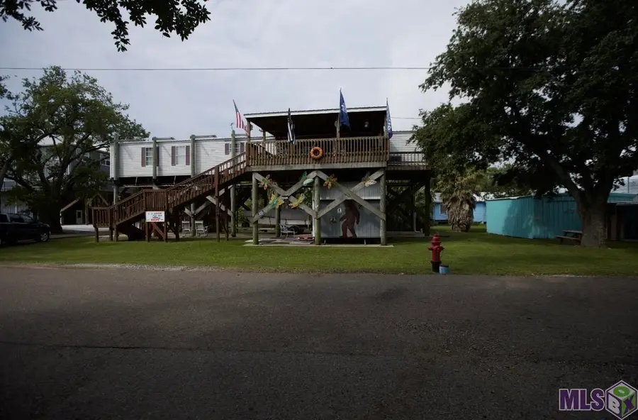 225 Chighizola Lane, Grand Isle, LA 70358 - #2