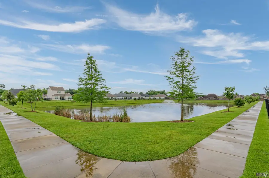 14058 Beverly Park Dr, Gonzales, LA 70737 - #2