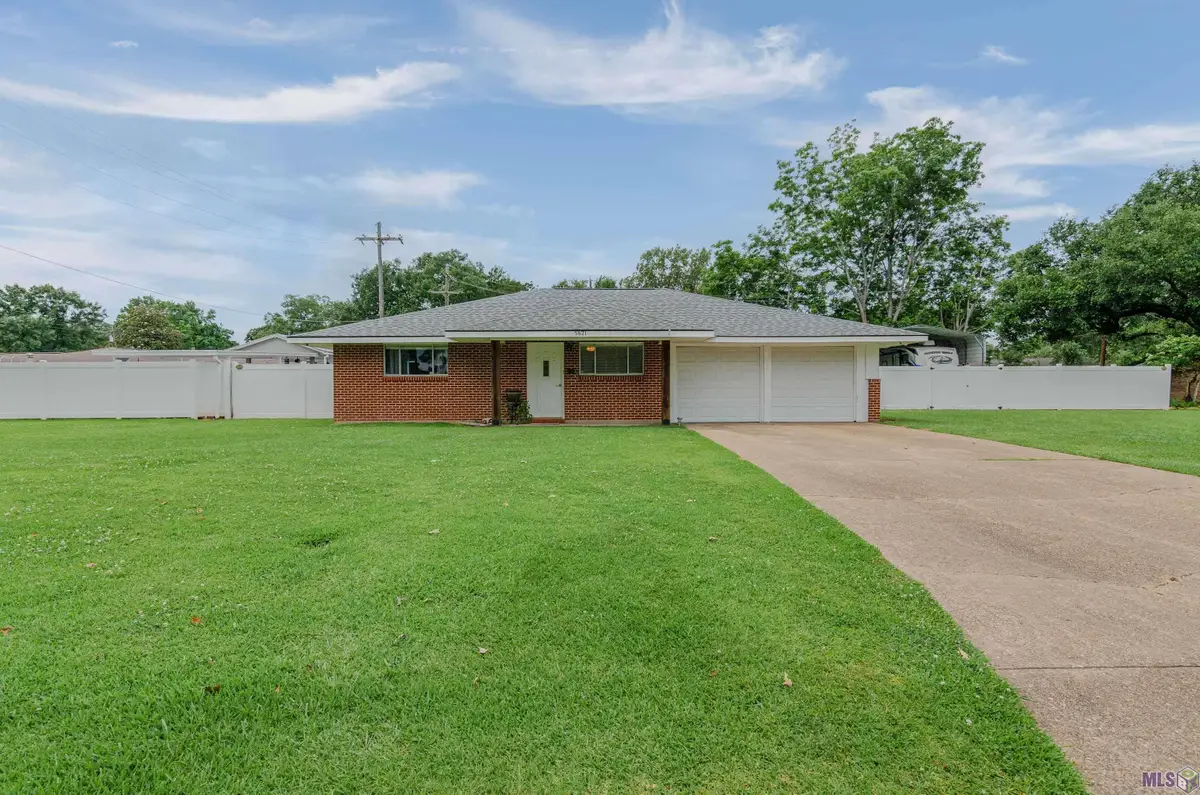 5621 Cypress St, Saint Francisville, LA 70775 - #1