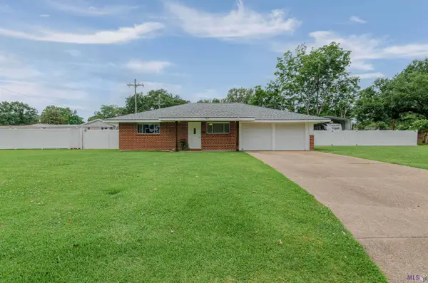 5621 Cypress St, St. Francisville, LA 70775