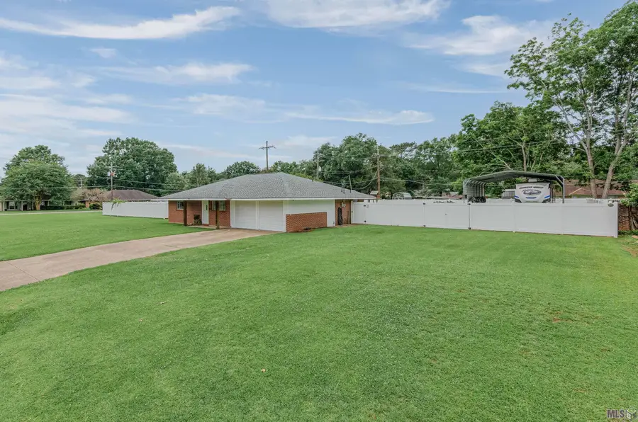 5621 Cypress St, Saint Francisville, LA 70775 - #3