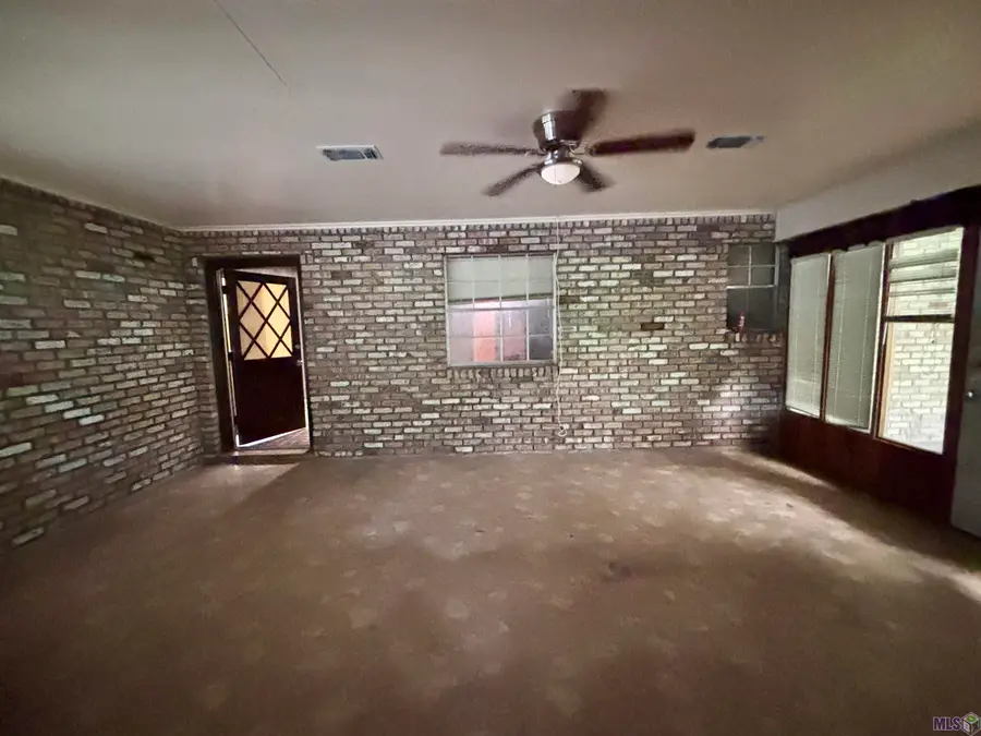 10160 Arnold Rd, Denham Springs, LA 70726 - #3