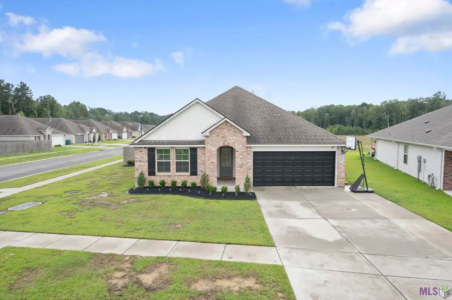 35488 Grovemont Dr, Denham Springs, LA 70706 - #3