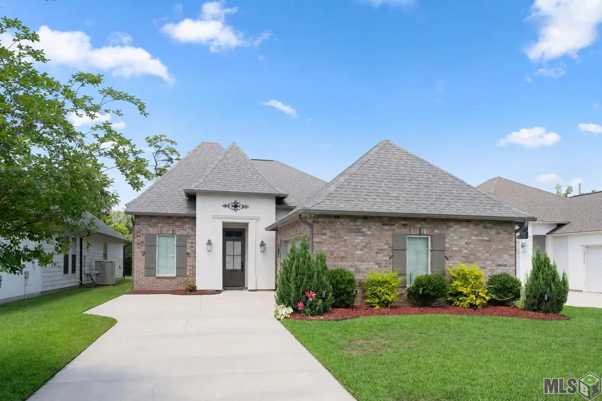 30189 Sanctuary Blvd, Denham Springs, LA 70726 - #1