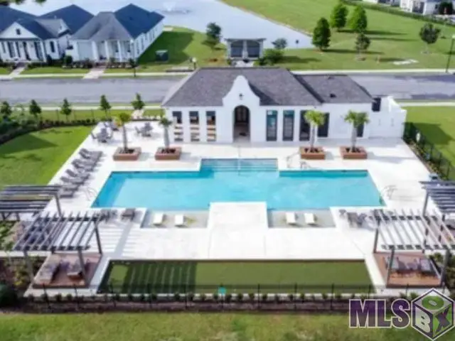 821 Conway Village Blvd, Gonzales, LA 70737 - #2