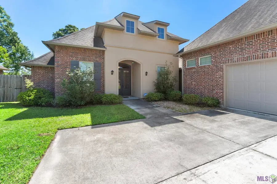 18032 River Landing Dr, Prairieville, LA 70769 - #3