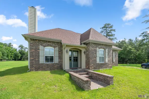 13567 Arnold Rd, Walker, LA 70785