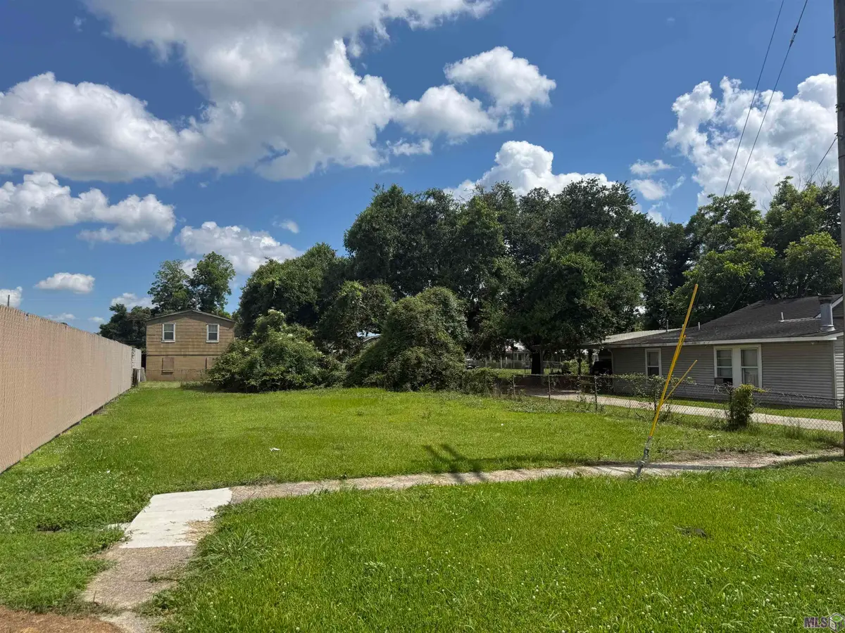 58101 Division St, Plaquemine, LA 70764 - #1
