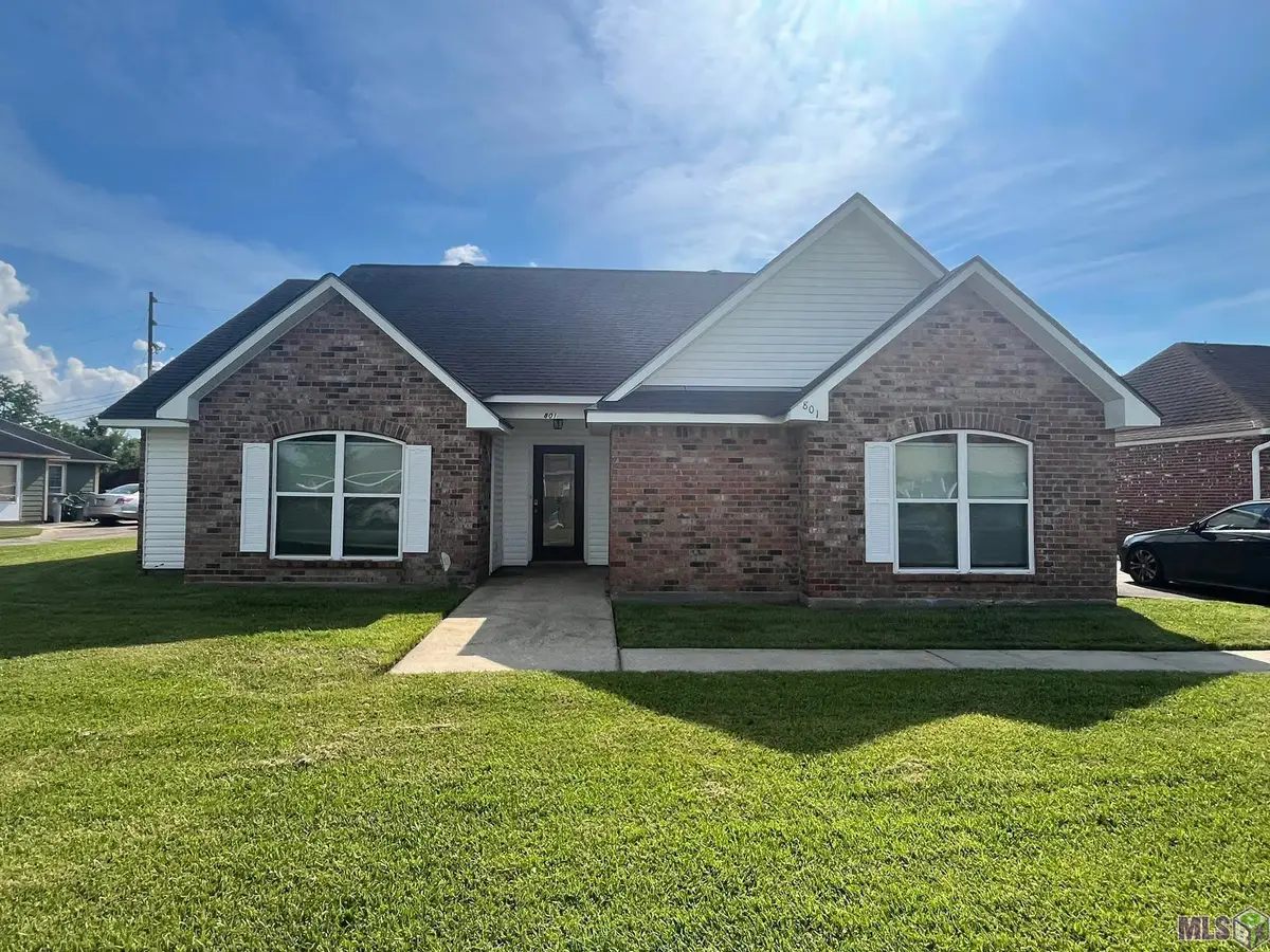 801 W Chapeau Dr, Baton Rouge, LA 70714 - #1