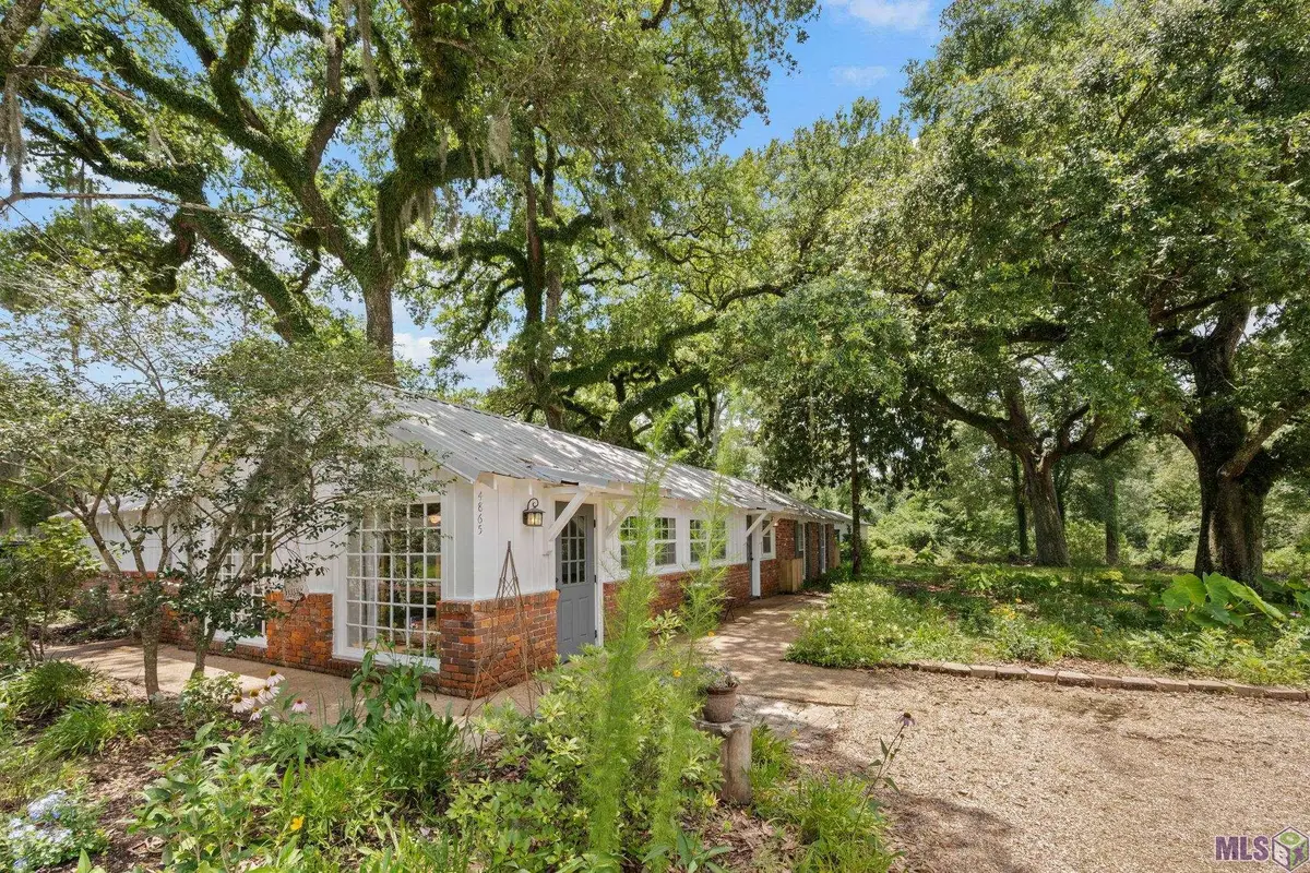 4865 Leonard St, Saint Francisville, LA 70775 - #1