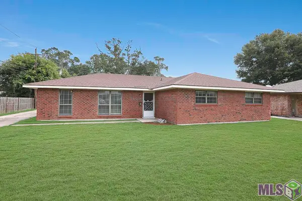 12345 E Robin Hood Dr, Baton Rouge, LA 70815