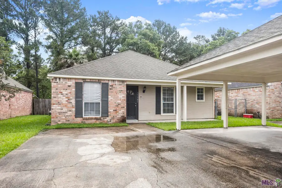 17385 Deer Lake Ave, Baton Rouge, LA 70816 - #2