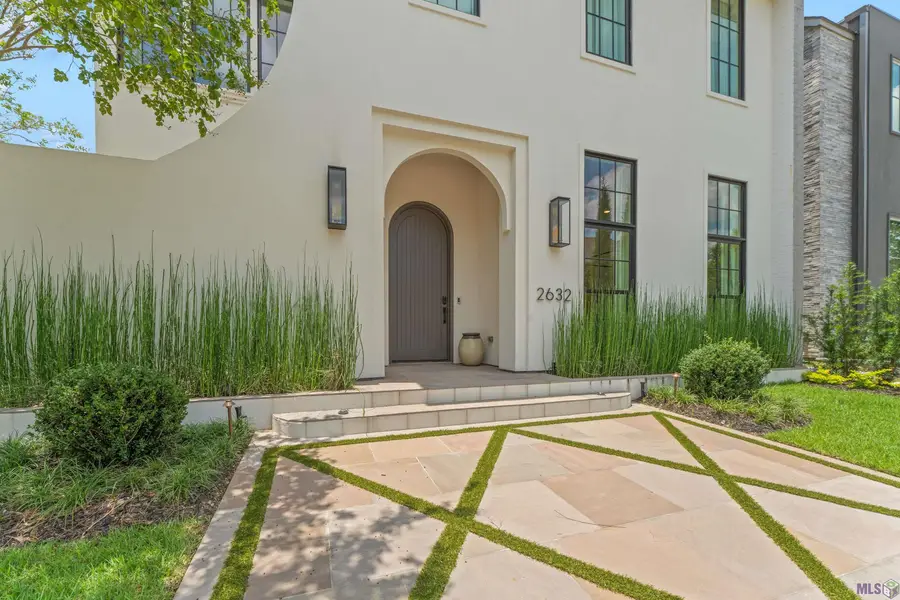 2632 Bocage Lake Dr, Baton Rouge, LA 70809 - #2