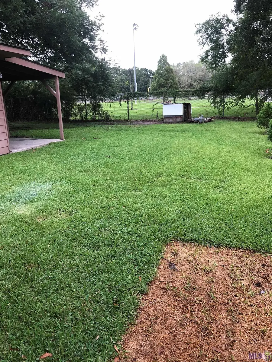 406 E Chuck St, Gonzales, LA 70737 - #2