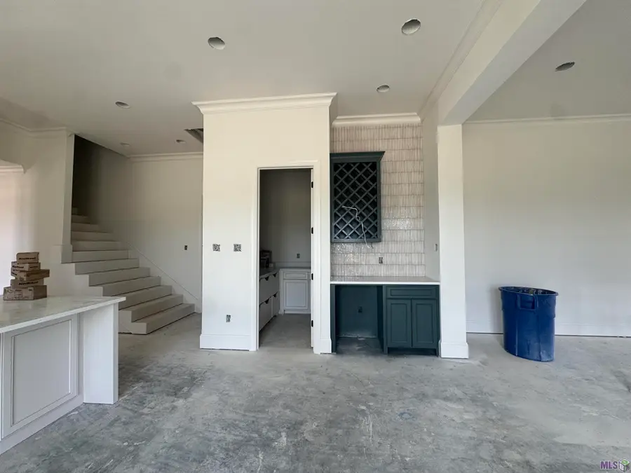 26352 Somerset Hills Ct, Denham Springs, LA 70726 - #2
