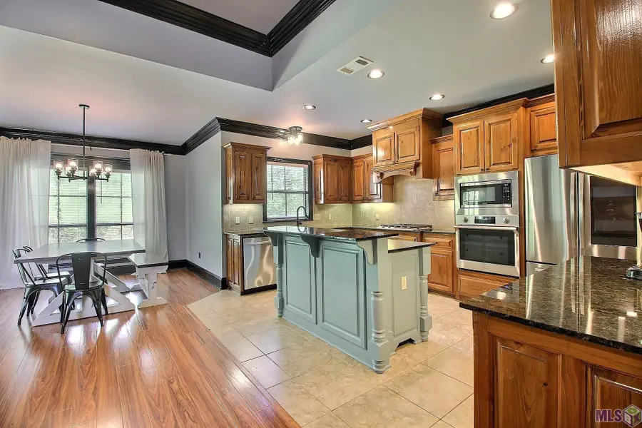18011 Pierside Ln, Prairieville, LA 70769 - #3