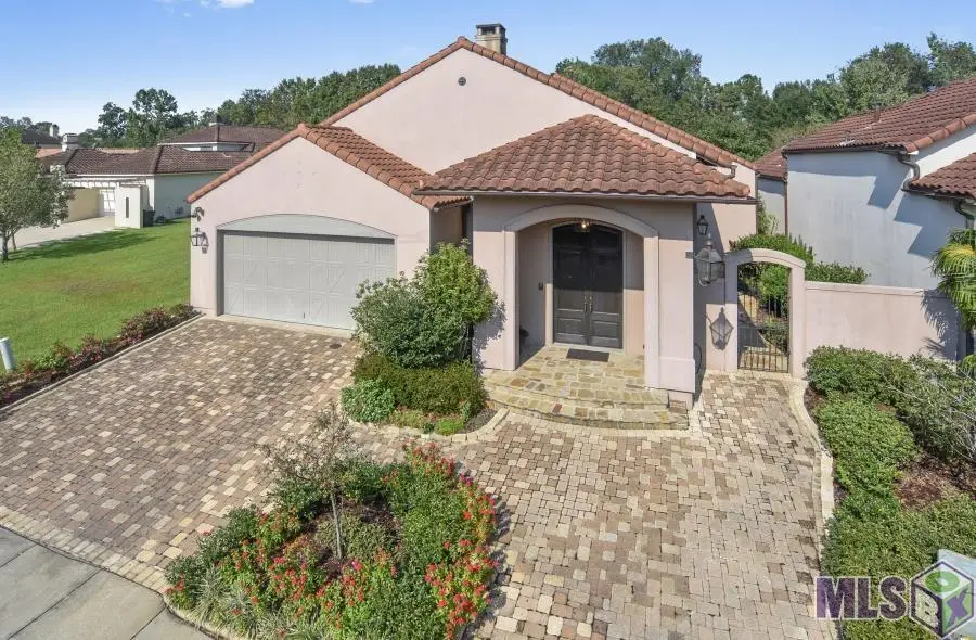 17722 Links Ct, Baton Rouge, LA 70810 - #1