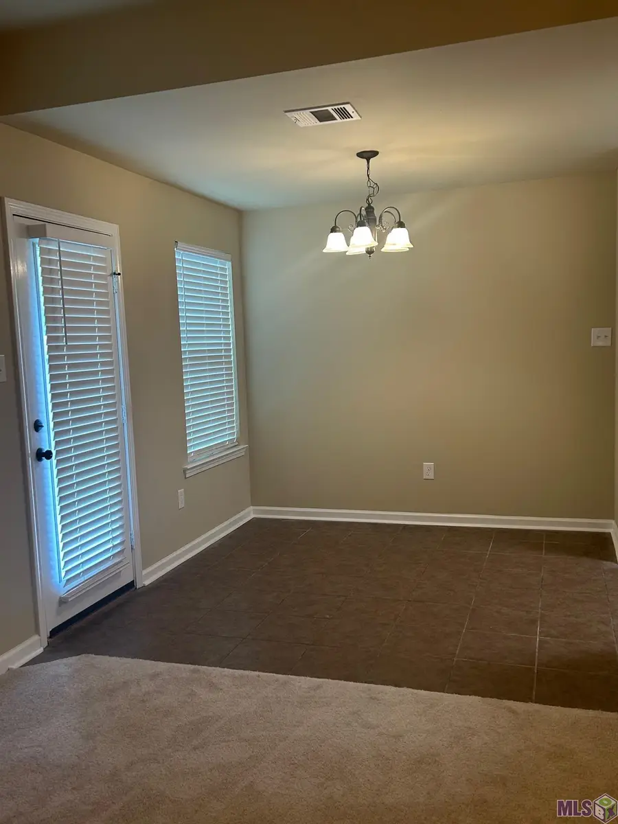 17093 Richmond Dr, Prairieville, LA 70769 - #3