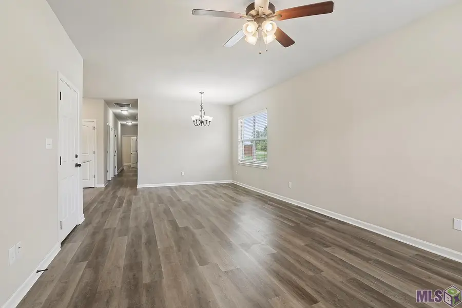 3052 S Roth Ave, Gonzales, LA 70737 - #2