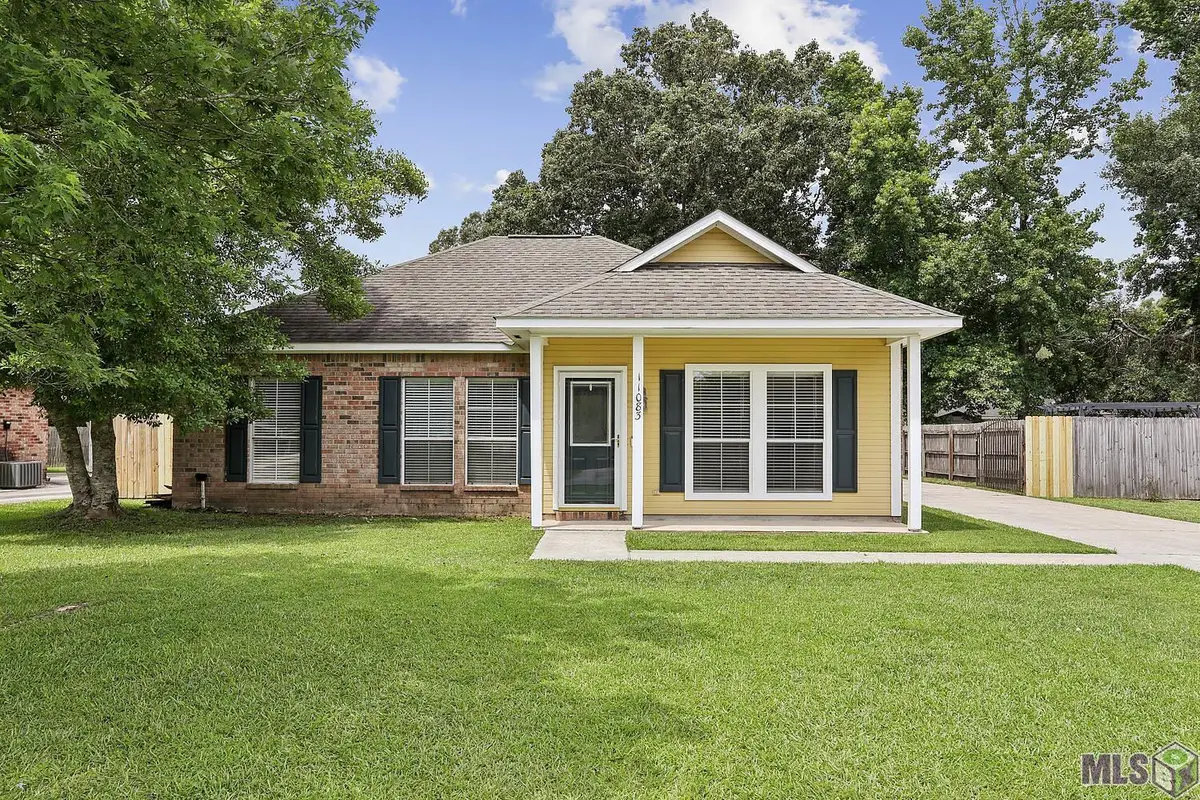 11083 Henson Dr, Greenwell Springs, LA 70739 - #1