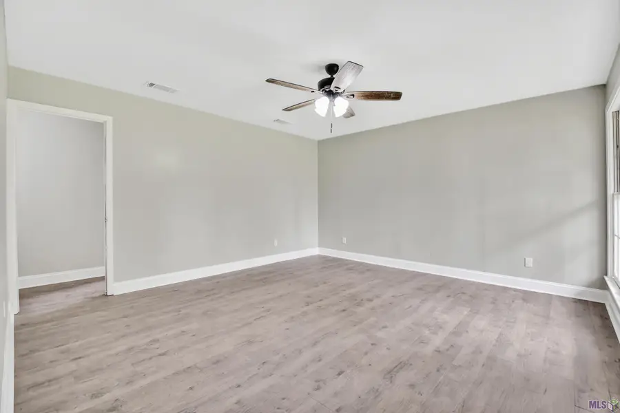 41253 Rhea St, Gonzales, LA 70737 - #3