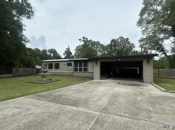 13725 Hartman Ln, Walker, LA 70785