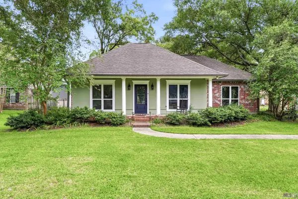 12612 Ina Dr, Walker, LA 70785