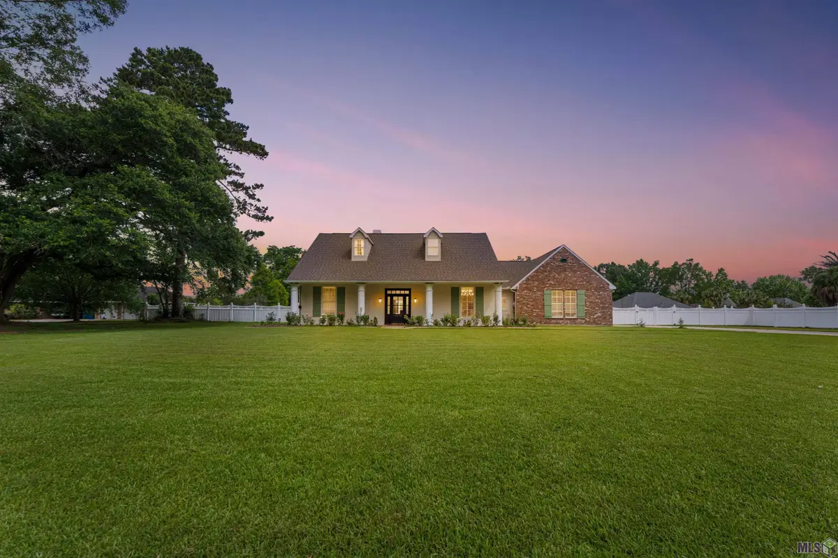37258 Perkins Rd, Prairieville, LA 70769 - #1