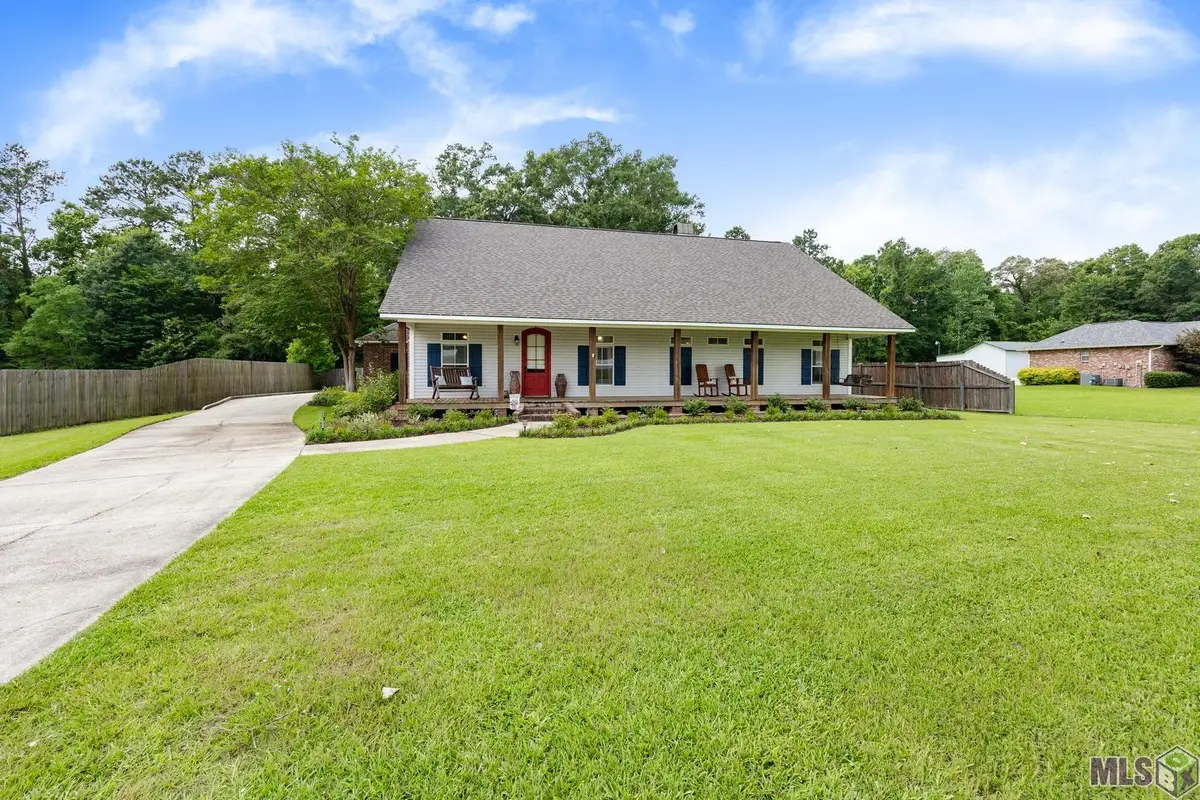 10427 Durmast Dr, Greenwell Springs, LA 70739 - #1
