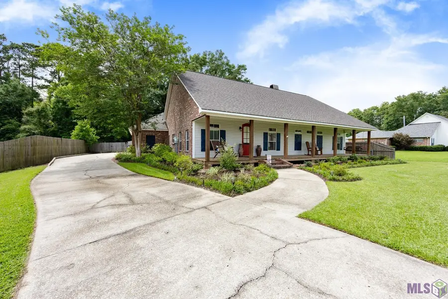 10427 Durmast Dr, Greenwell Springs, LA 70739 - #2
