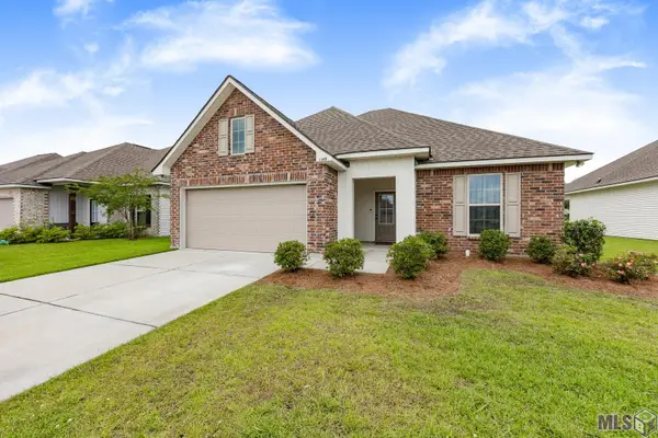 11149 Cambre Oaks Dr, Gonzales, LA 70737