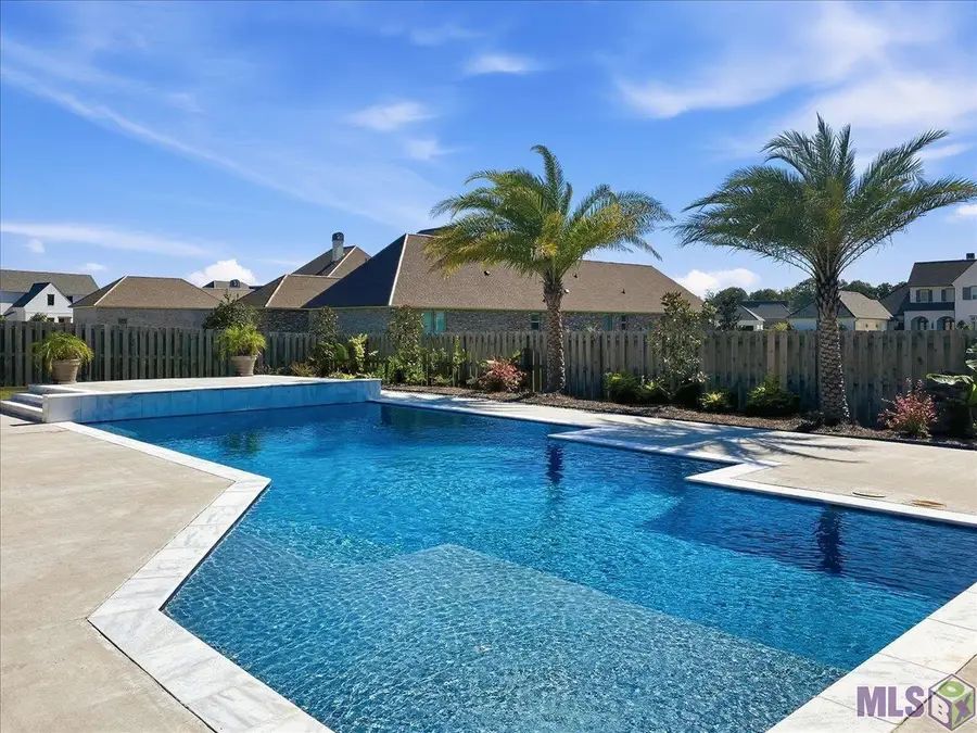 2529 University Club Dr, Saint George, LA 70810 - #3