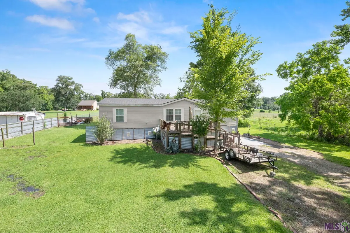 10444 Ingram Rd, Saint Amant, LA 70774 - #1